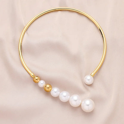 Exaggerated Pearl Necklace for Women